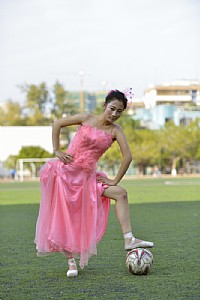 功夫足球--1.25广医田径场外拍