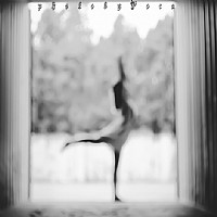 等待................