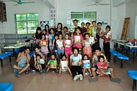 跟“微光”社会实践服务队走进韶关市乳源县