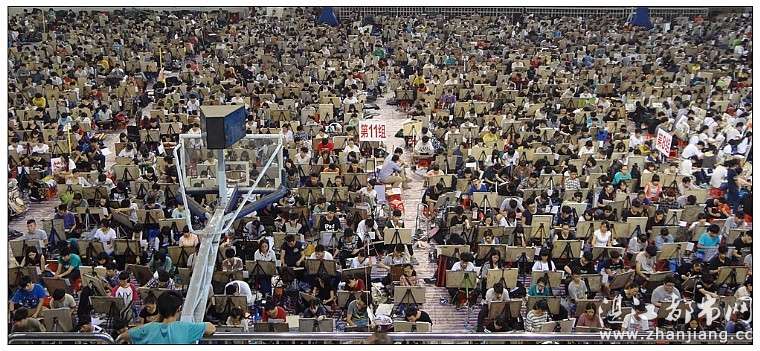 2015年广东省美术高考的前奏--模拟考试现场情景_印象湛江_半岛家园_湛江都市网