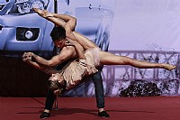 2015年体育中心车展--外藉美女钢管舞表演