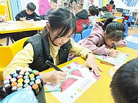 “情暖湛江”N510壹基金儿童服务站开展“蚂蚁和西瓜”绘画主题活动