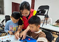 “情暖湛江”NO.1111遂溪青少年宫儿童服务站开展铭记历史 吾辈自强——国家公祭日纪念活动