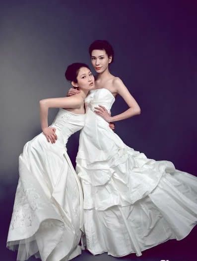 09年伴娘礼服闪亮发布1