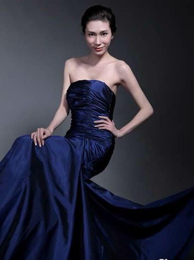09年伴娘礼服闪亮发布4
