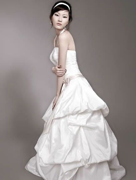 09年伴娘礼服闪亮发布7