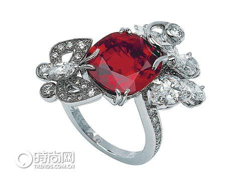 让梦幻钻戒点缀你新婚的蜜梦3