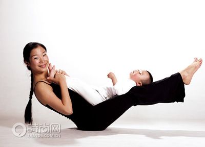 亲子瑜伽时尚辣妈新