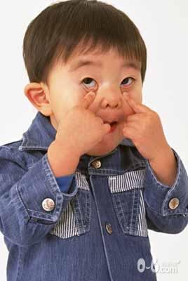 宝宝迷眼睛，迅速处理五步法