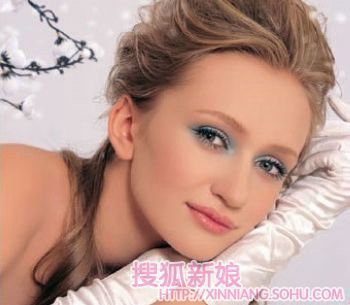 今年最流行的六种新娘造型4