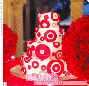 时下流行的婚庆蛋糕推荐2