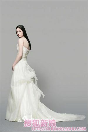 秀出你的背 abiti da sposa婚纱推荐1