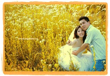 深情的小夫妻结婚摄影照片欣赏8