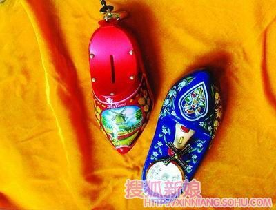 荷兰人订婚的习俗：送木鞋1