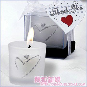 创意婚礼上的可爱蜡烛4