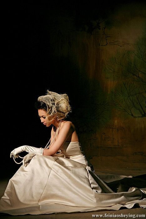 王微的非主流风格个性婚纱照13