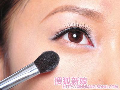 教你化个喜庆的圣诞妆7