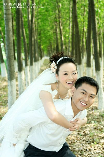 浪漫婚照推荐之花海寻梦4