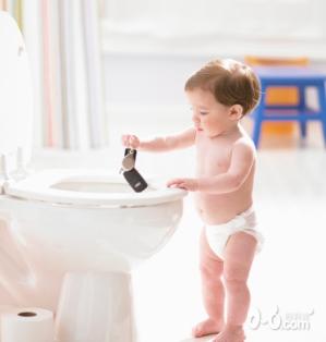 看宝宝臭臭，识宝宝健康