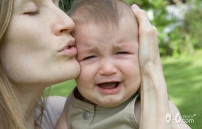 如何对付“在家如龙，在外如虫”宝宝