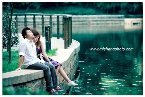 80后非主流婚纱写真照—盛装在季节的路上11