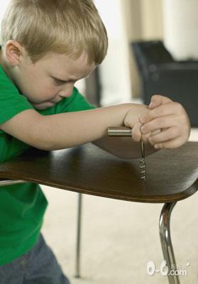 应及时制止孩子的几种行为？