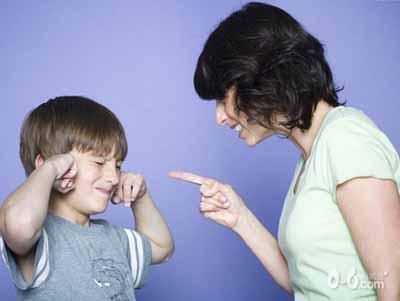 批评孩子